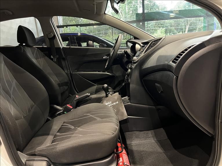 HYUNDAI HB20 1.0 Comfort 12V 2014/2014 M&C AUTOMÓVEIS CAXIAS DO SUL / Carros no Vale