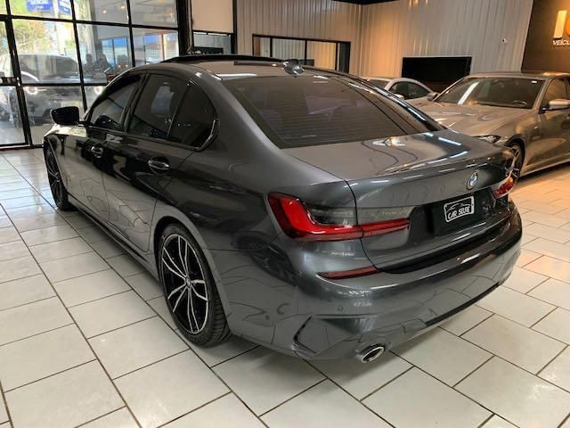BMW 320I 2.0 16V TURBO FLEX M SPORT AUTOMÁTICO 2022/2022 FÁBIO BERNARDES PORTO ALEGRE / Carros no Vale