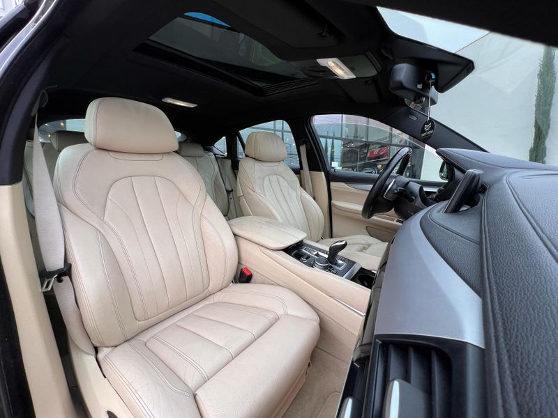 BMW X6 XDRIVE 35i 3.0 306cv Bi-Turbo 2018/2019 CONCEPT MOTORS PASSO FUNDO / Carros no Vale