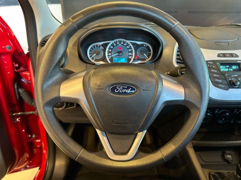 Ford KA 1.0 SE/SE Plus TiVCT Flex 5p 2014/2015 CONCEPT MOTORS PASSO FUNDO / Carros no Vale