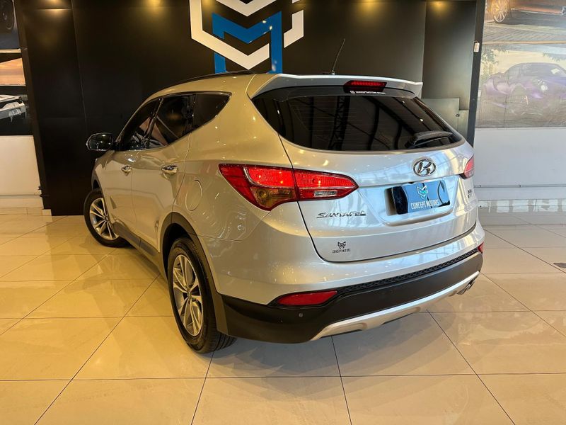 Hyundai Santa Fe/GLS 3.3 V6 4X4 Tiptronic 2015/2016 CONCEPT MOTORS PASSO FUNDO / Carros no Vale