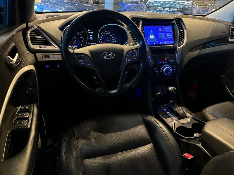 Hyundai Santa Fe/GLS 3.3 V6 4X4 Tiptronic 2015/2016 CONCEPT MOTORS PASSO FUNDO / Carros no Vale