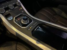 Land Rover Range Rover Evoque Range R.EVOQUE Dynamic 2.0 Aut 5p 2014/2015 CONCEPT MOTORS PASSO FUNDO / Carros no Vale