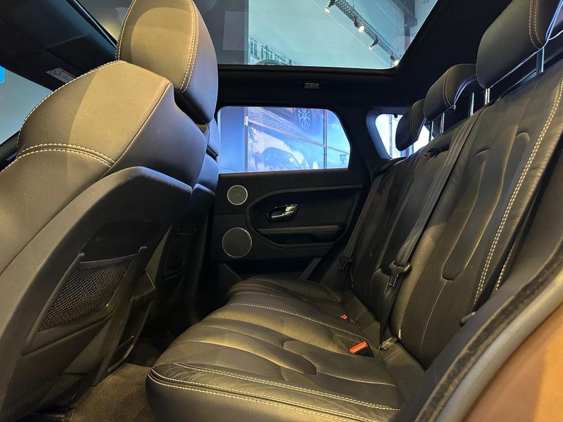 Land Rover Range Rover Evoque Range R.EVOQUE Dynamic 2.0 Aut 5p 2014/2015 CONCEPT MOTORS PASSO FUNDO / Carros no Vale