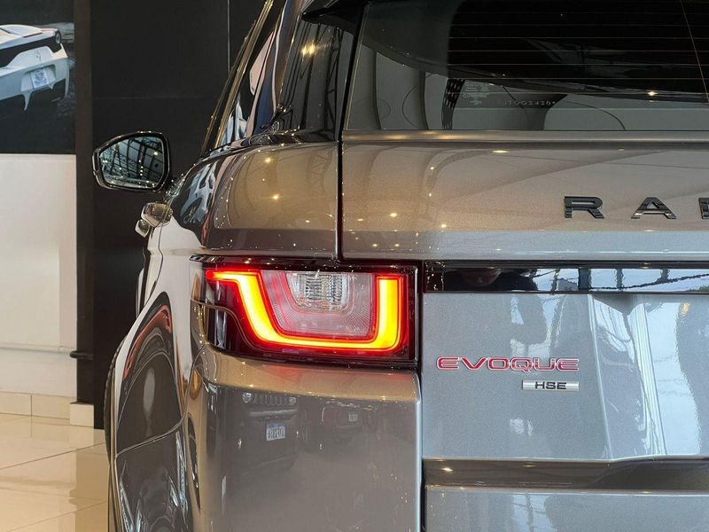 Land Rover Range Rover Evoque Range R.EVOQUE Si4 HSE Dyn 2.0/Flex Aut 2017/2018 CONCEPT MOTORS PASSO FUNDO / Carros no Vale