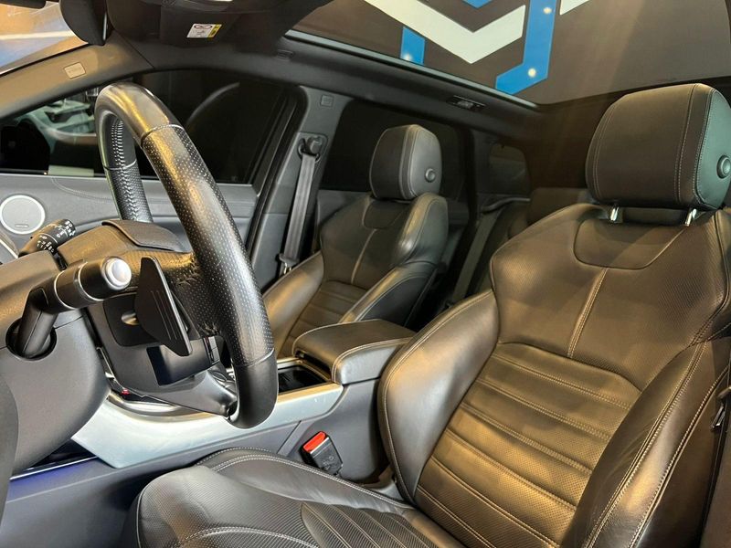 Land Rover Range Rover Evoque Range R.EVOQUE Si4 HSE Dyn 2.0/Flex Aut 2017/2018 CONCEPT MOTORS PASSO FUNDO / Carros no Vale