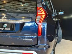 Mitsubishi Pajero Sport HPE-S 2.4 4×4 Diesel Aut. 2021/2022 CONCEPT MOTORS PASSO FUNDO / Carros no Vale