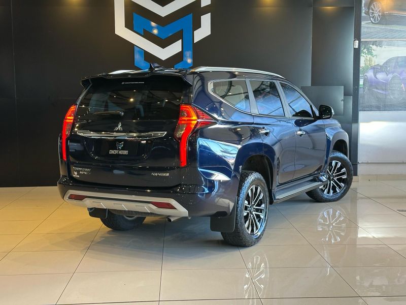 Mitsubishi Pajero Sport HPE-S 2.4 4×4 Diesel Aut. 2021/2022 CONCEPT MOTORS PASSO FUNDO / Carros no Vale