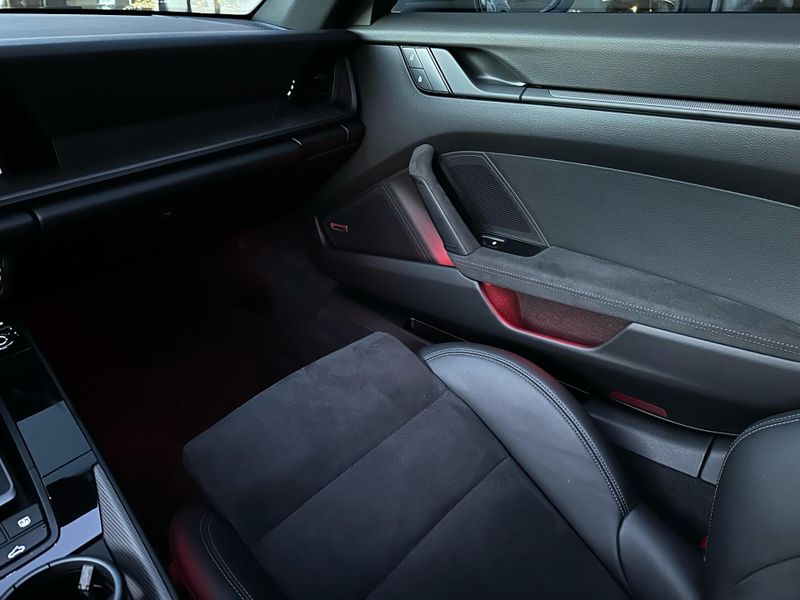 Porsche Carrera 911 Carrera GTS Coupe 3.0 (992) 2024/2024 CONCEPT MOTORS PASSO FUNDO / Carros no Vale