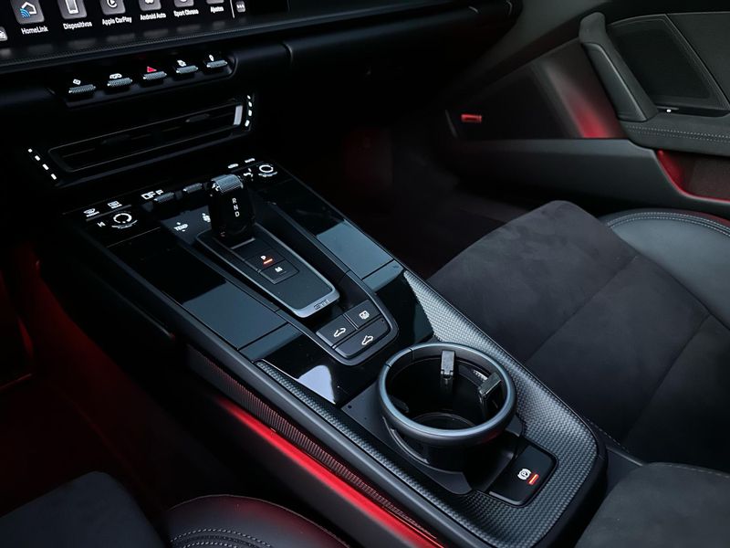 Porsche Carrera 911 Carrera GTS Coupe 3.0 (992) 2024/2024 CONCEPT MOTORS PASSO FUNDO / Carros no Vale