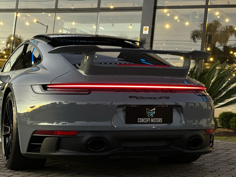 Porsche Carrera 911 Carrera GTS Coupe 3.0 (992) 2024/2024 CONCEPT MOTORS PASSO FUNDO / Carros no Vale
