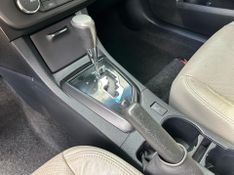 Toyota Corolla XEi 2.0 Flex 16V Aut. 2015/2016 CONCEPT MOTORS PASSO FUNDO / Carros no Vale