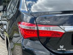 Toyota Corolla XEi 2.0 Flex 16V Aut. 2015/2016 CONCEPT MOTORS PASSO FUNDO / Carros no Vale