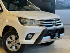 Toyota Hilux CD SRV 4×4 2.8 TDI Diesel Aut. 2016/2016 CONCEPT MOTORS PASSO FUNDO / Carros no Vale