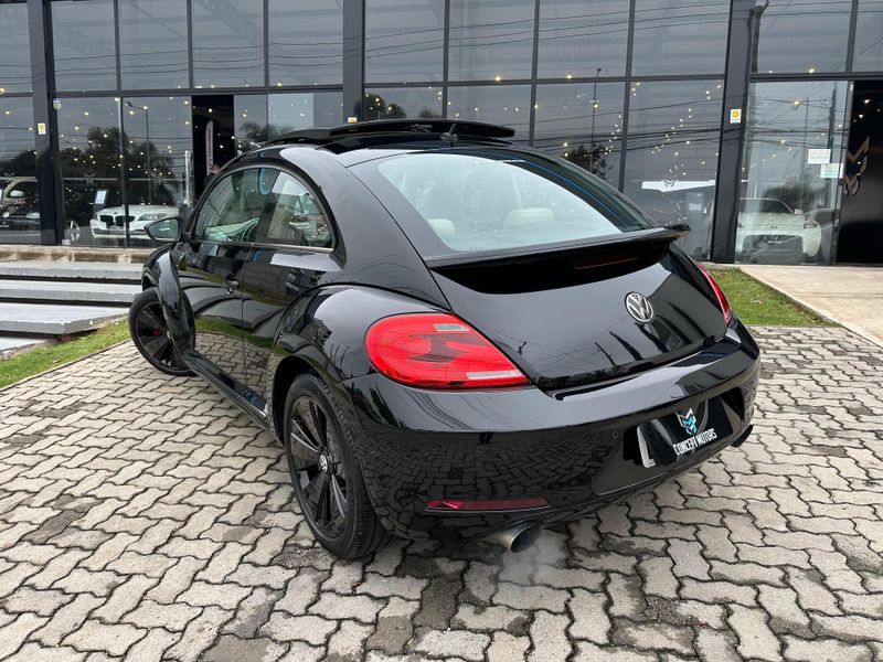 Volkswagen Fusca 2.0 TSI 16V Aut. 2012/2013 CONCEPT MOTORS PASSO FUNDO / Carros no Vale