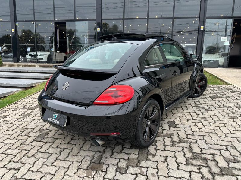 Volkswagen Fusca 2.0 TSI 16V Aut. 2012/2013 CONCEPT MOTORS PASSO FUNDO / Carros no Vale