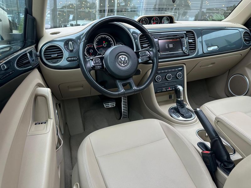 Volkswagen Fusca 2.0 TSI 16V Aut. 2012/2013 CONCEPT MOTORS PASSO FUNDO / Carros no Vale