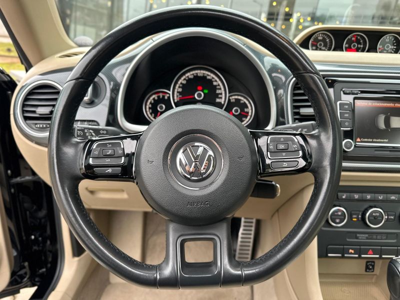 Volkswagen Fusca 2.0 TSI 16V Aut. 2012/2013 CONCEPT MOTORS PASSO FUNDO / Carros no Vale