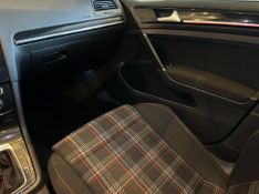 Volkswagen Golf GTi 2.0 TSI 220cv Aut. 2016/2017 CONCEPT MOTORS PASSO FUNDO / Carros no Vale
