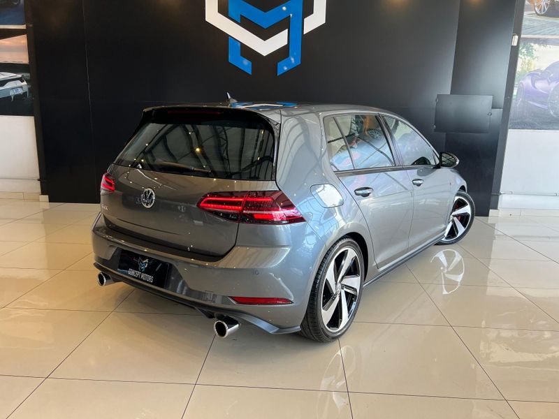 Volkswagen Golf GTi 350 TSI 2.0 230cv 16V Aut. 2019/2019 CONCEPT MOTORS PASSO FUNDO / Carros no Vale