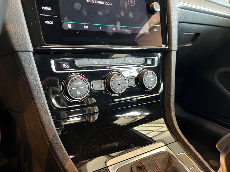 Volkswagen Golf GTi 350 TSI 2.0 230cv 16V Aut. 2019/2019 CONCEPT MOTORS PASSO FUNDO / Carros no Vale