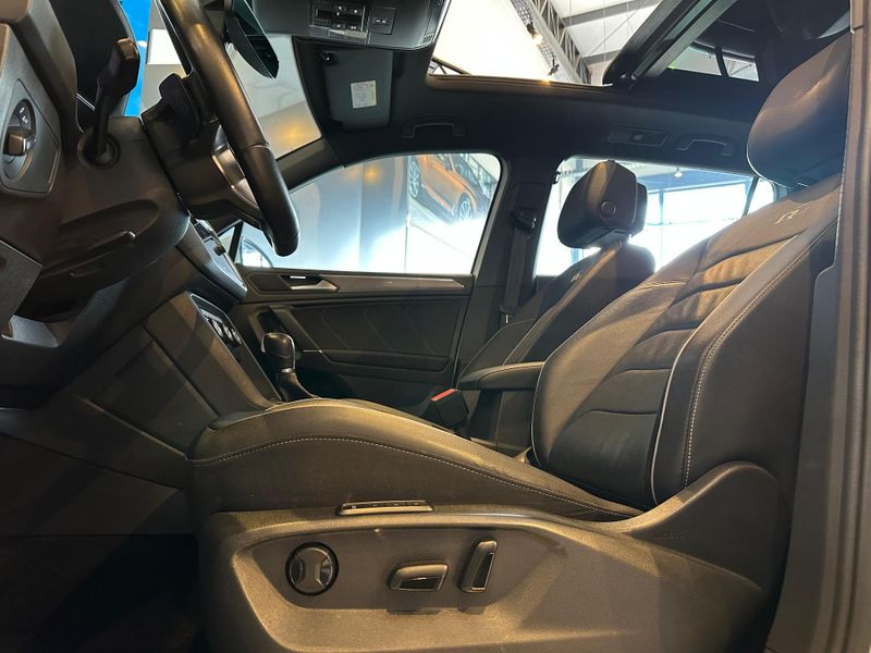 Volkswagen Tiguan Allspac R-Line 350 TSI 2.0 4×4 2019/2019 CONCEPT MOTORS PASSO FUNDO / Carros no Vale