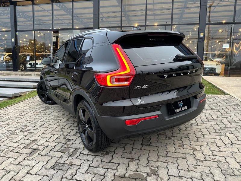 Volvo XC40 T-4 MOMENTUM 2.0 190cv FWD 2020/2020 CONCEPT MOTORS PASSO FUNDO / Carros no Vale