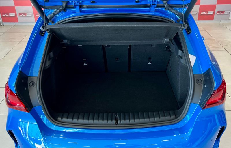 BMW M 135i XDRIVE 2.0 TB 306cv 2019/2020 PC VEÍCULOS SANTA CRUZ DO SUL / Carros no Vale