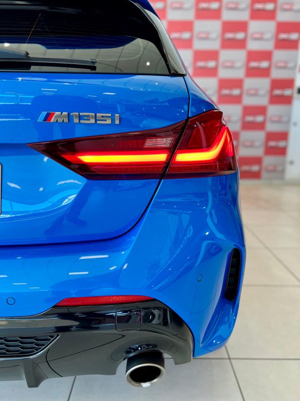 BMW M 135i XDRIVE 2.0 TB 306cv 2019/2020 PC VEÍCULOS SANTA CRUZ DO SUL / Carros no Vale