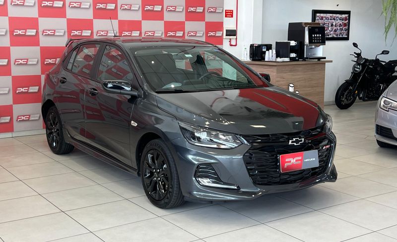 CHEVROLET ONIX HATCH RS 1.0 TB 12V 2023/2024 PC VEÍCULOS SANTA CRUZ DO SUL / Carros no Vale