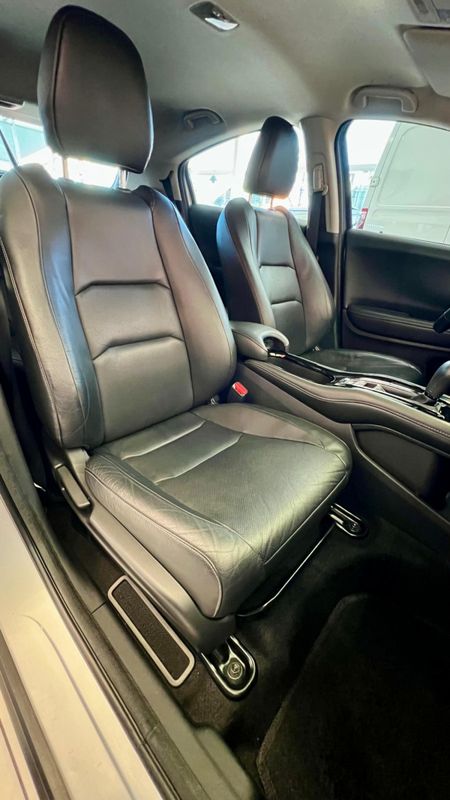 Honda HR-V EXL 1.8 Flexone 16V 2021/2021 PC VEÍCULOS SANTA CRUZ DO SUL / Carros no Vale