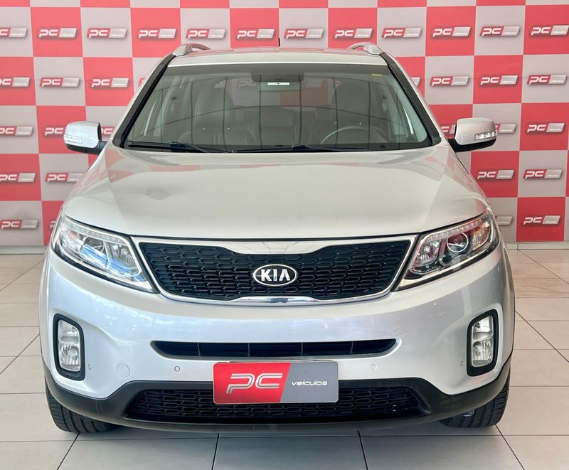 KIA Sorento 2.4 16V 4×2 2014/2015 PC VEÍCULOS SANTA CRUZ DO SUL / Carros no Vale