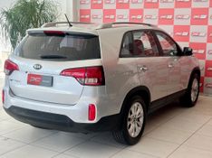 KIA Sorento 2.4 16V 4×2 2014/2015 PC VEÍCULOS SANTA CRUZ DO SUL / Carros no Vale