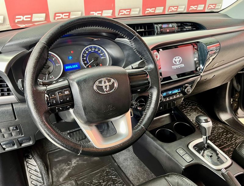Toyota Hilux CD SR 4×4 2.8 TDI 2020/2020 PC VEÍCULOS SANTA CRUZ DO SUL / Carros no Vale