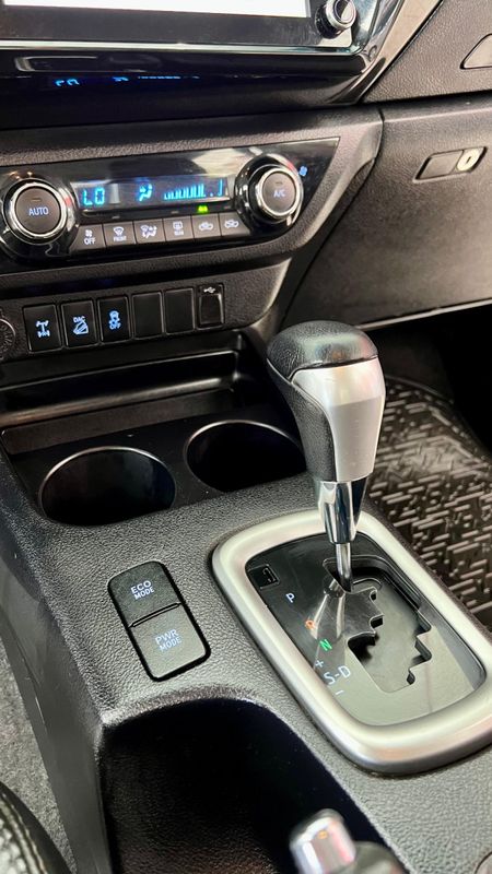 Toyota Hilux CD SR 4×4 2.8 TDI 2020/2020 PC VEÍCULOS SANTA CRUZ DO SUL / Carros no Vale