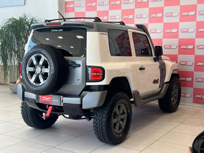 Troller T-4 4×4 3.2 20V Tdi Cap Rígida 2017/2018 PC VEÍCULOS SANTA CRUZ DO SUL / Carros no Vale