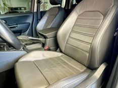VOLKSWAGEN AMAROK Highline CD 3.0 4×4 TB Dies 2019/2020 PC VEÍCULOS SANTA CRUZ DO SUL / Carros no Vale