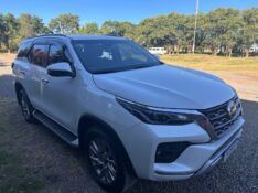 TOYOTA HILUX SW4 2.8 SRX 4X4 2023/2024 MENEGHINI VEÍCULOS ARROIO DO MEIO / Carros no Vale