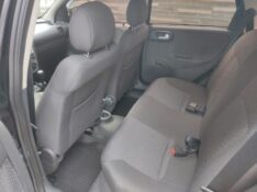 CHEVROLET CORSA 1.4 PREMIUM SEDAN 8V 2011/2011 ALTERNATIVA VEÍCULOS LAJEADO / Carros no Vale