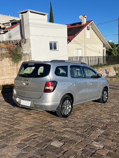 CHEVROLET SPIN 1.8 ADVANTAGE 8V FLEX 4P AUTOMÁTICO 2017/2018 BOSCO AUTOMÓVEIS GUAPORÉ / Carros no Vale