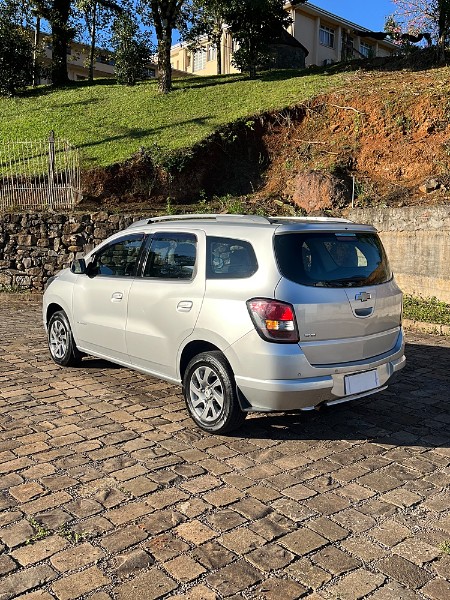 CHEVROLET SPIN 1.8 ADVANTAGE 8V FLEX 4P AUTOMÁTICO 2017/2018 BOSCO AUTOMÓVEIS GUAPORÉ / Carros no Vale