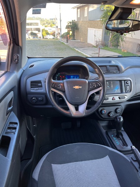 CHEVROLET SPIN 1.8 ADVANTAGE 8V FLEX 4P AUTOMÁTICO 2017/2018 BOSCO AUTOMÓVEIS GUAPORÉ / Carros no Vale