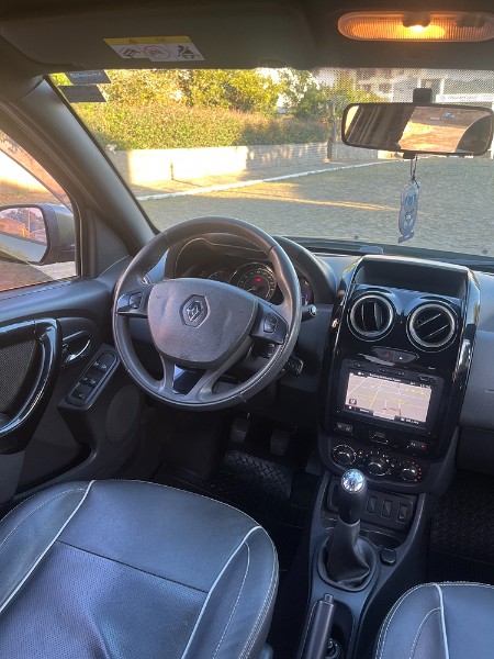RENAULT OROCH DYNAMIQUE 1.6 MT 2015/2016 BOSCO AUTOMÓVEIS GUAPORÉ / Carros no Vale