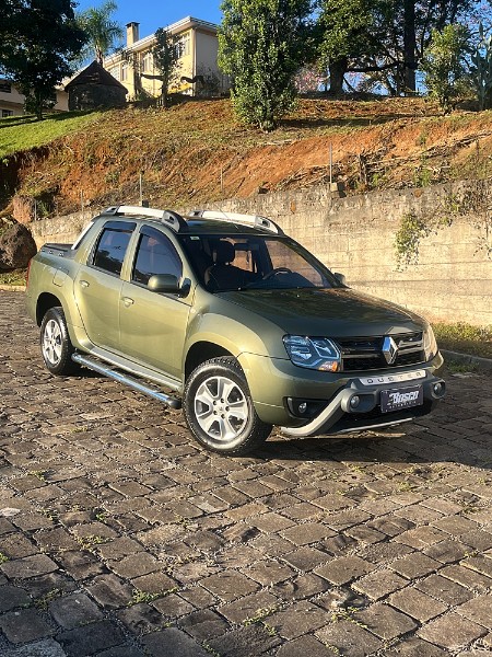 RENAULT OROCH DYNAMIQUE 1.6 MT 2015/2016 BOSCO AUTOMÓVEIS GUAPORÉ / Carros no Vale
