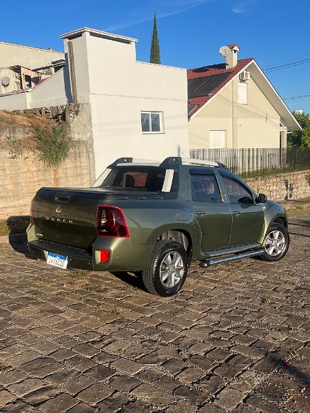 RENAULT OROCH DYNAMIQUE 1.6 MT 2015/2016 BOSCO AUTOMÓVEIS GUAPORÉ / Carros no Vale