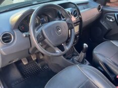 RENAULT OROCH DYNAMIQUE 1.6 MT 2015/2016 BOSCO AUTOMÓVEIS GUAPORÉ / Carros no Vale