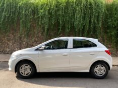 CHEVROLET ONIX JOY 1.0 2016/2017 ESTAÇÃO DO CARRO ESTRELA / Carros no Vale