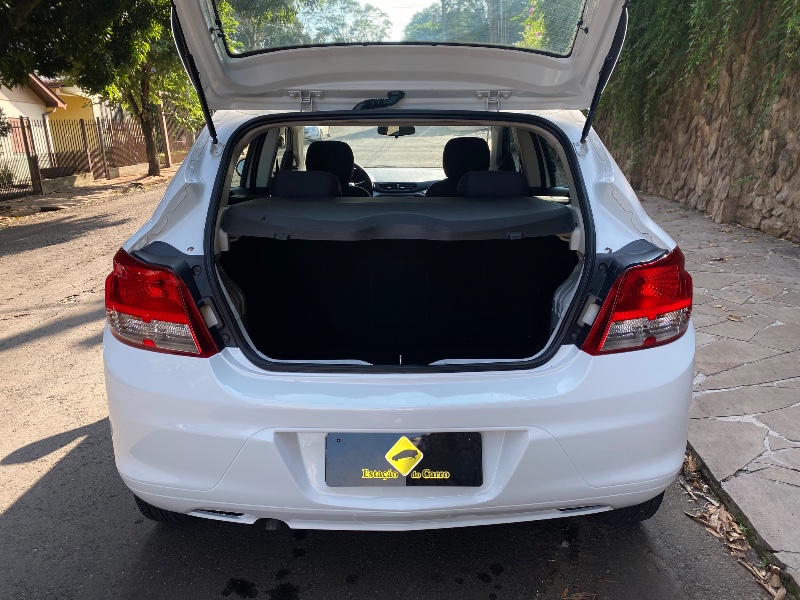 CHEVROLET ONIX JOY 1.0 2016/2017 ESTAÇÃO DO CARRO ESTRELA / Carros no Vale