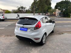 FORD FIESTA 1.5 16V FLEX MEC. 5P 2015/2015 LS MULTIMARCAS VENÂNCIO AIRES / Carros no Vale