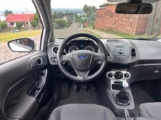 FORD FIESTA 1.5 16V FLEX MEC. 5P 2015/2015 LS MULTIMARCAS VENÂNCIO AIRES / Carros no Vale